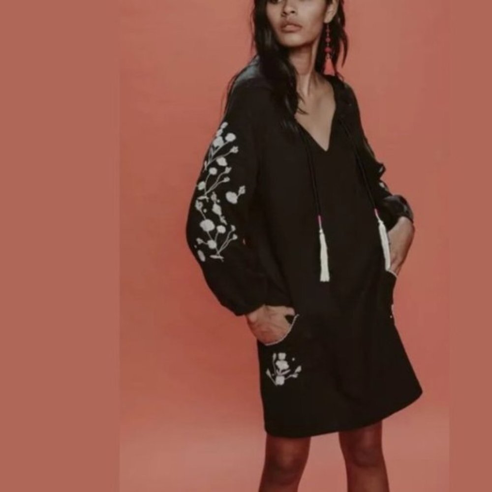 Dolan Ivanhoe Black Tunic White Embroidery Dress EUC Size M